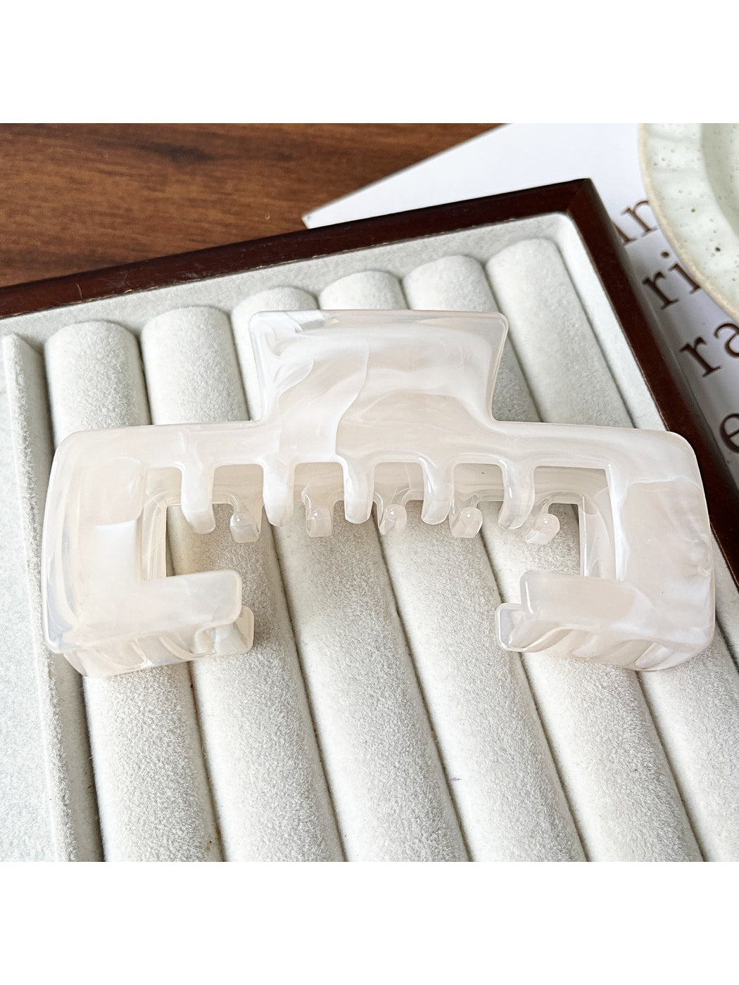 Beau - Geometric Hollow Marble Claw Clip