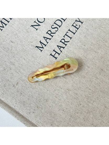 Beau - Elegant Wavy Oval Hair Clip