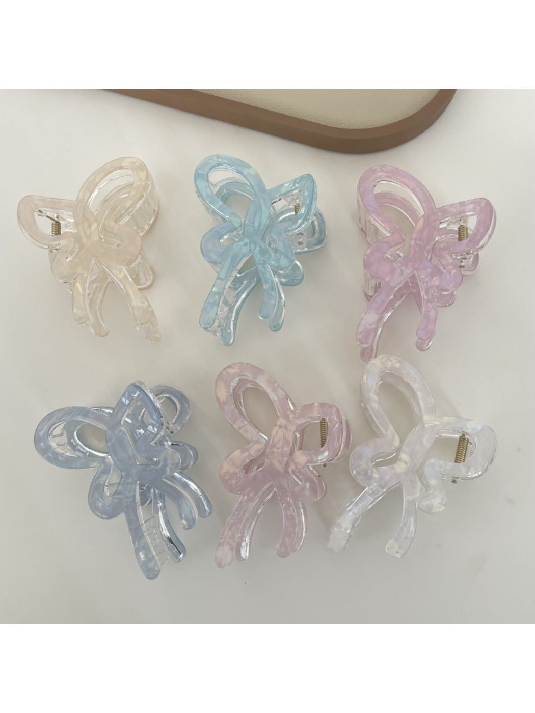 Beau - Elegant Butterfly Shaped Acetate Hair Clip