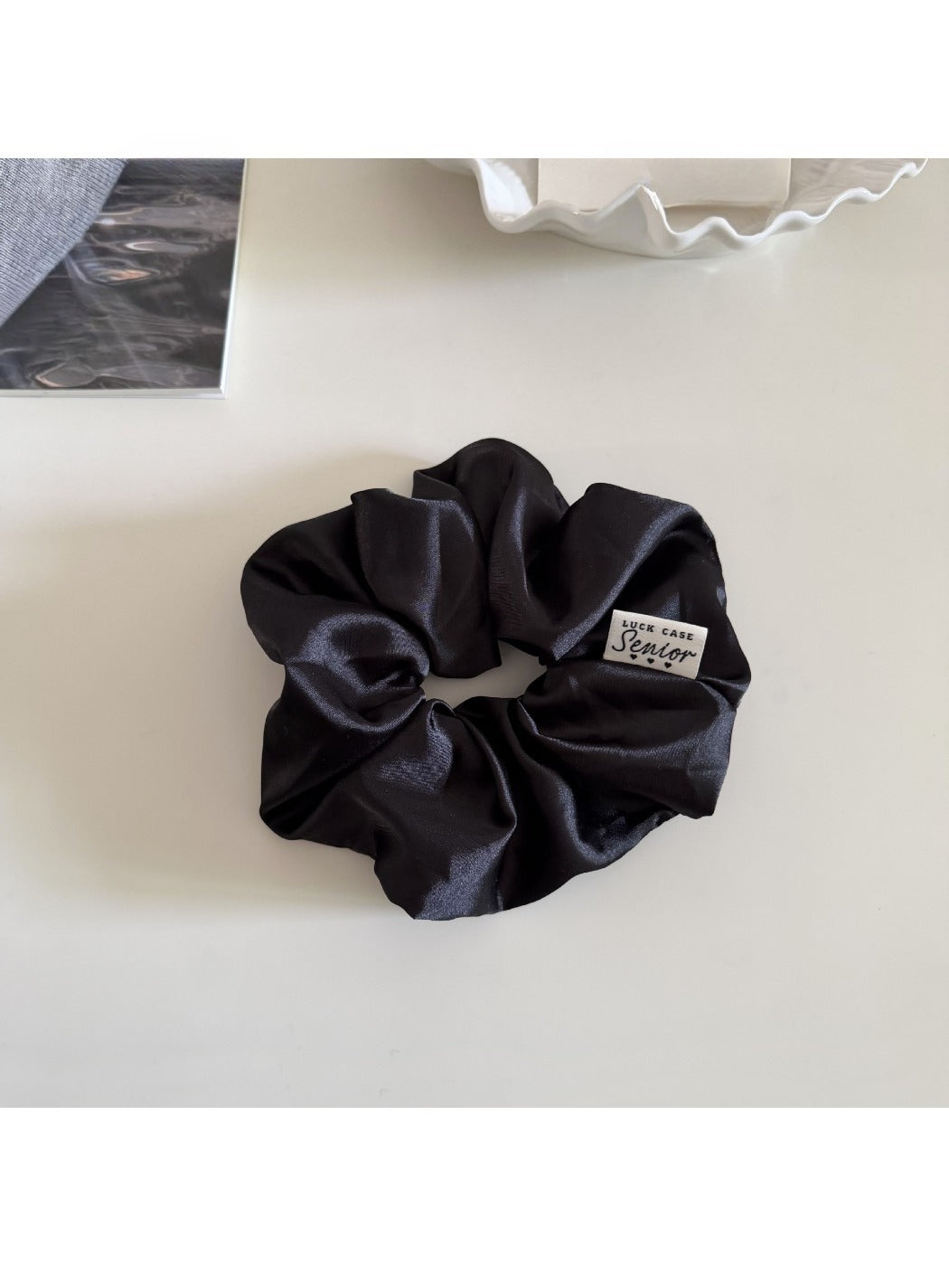 Gifty - Satin Elegant Hair Tie