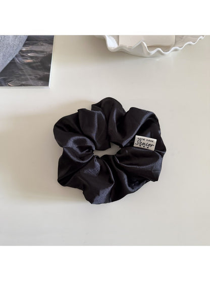 Gifty - Satin Elegant Hair Tie
