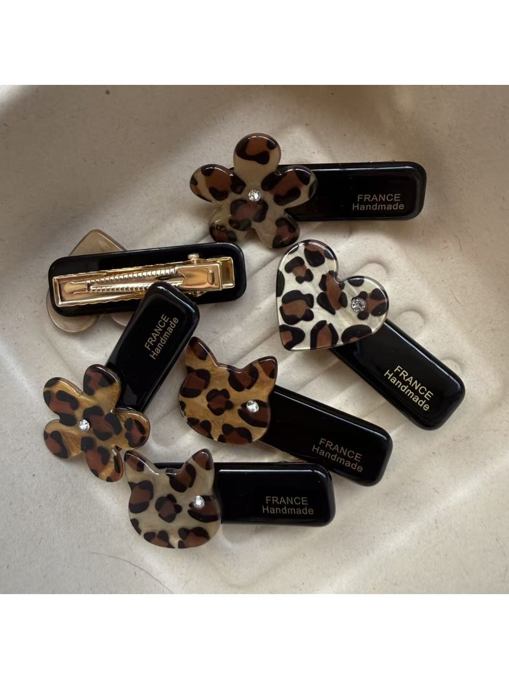 Beau - Vintage Heart Butterfly Hair Clip