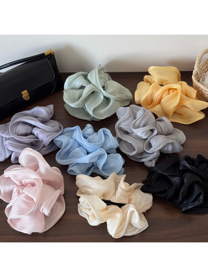 Beau - Glossy Sheer Irregular Ruffle Banana Clip