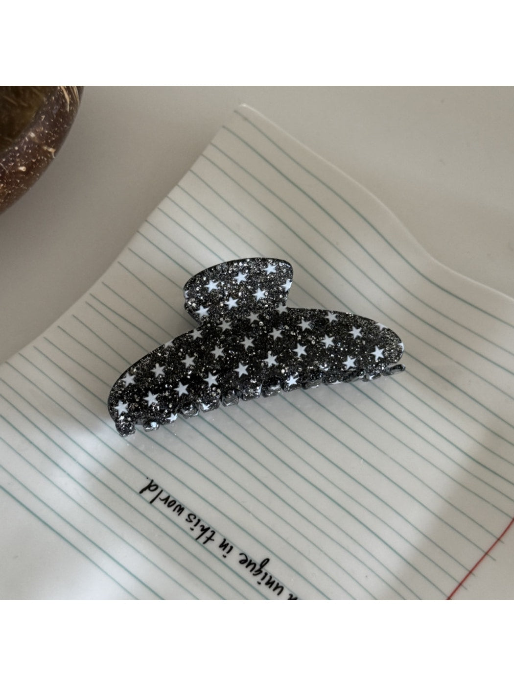 Beau - Glitter Star Pattern Acrylic Arc Claw Clip