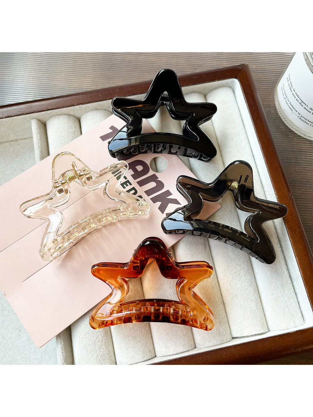 Beau - Simple Small Star Shape Plastic Claw Clip