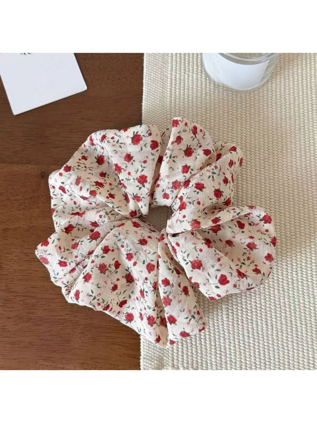 Gifty - Vintage broken flower hair band