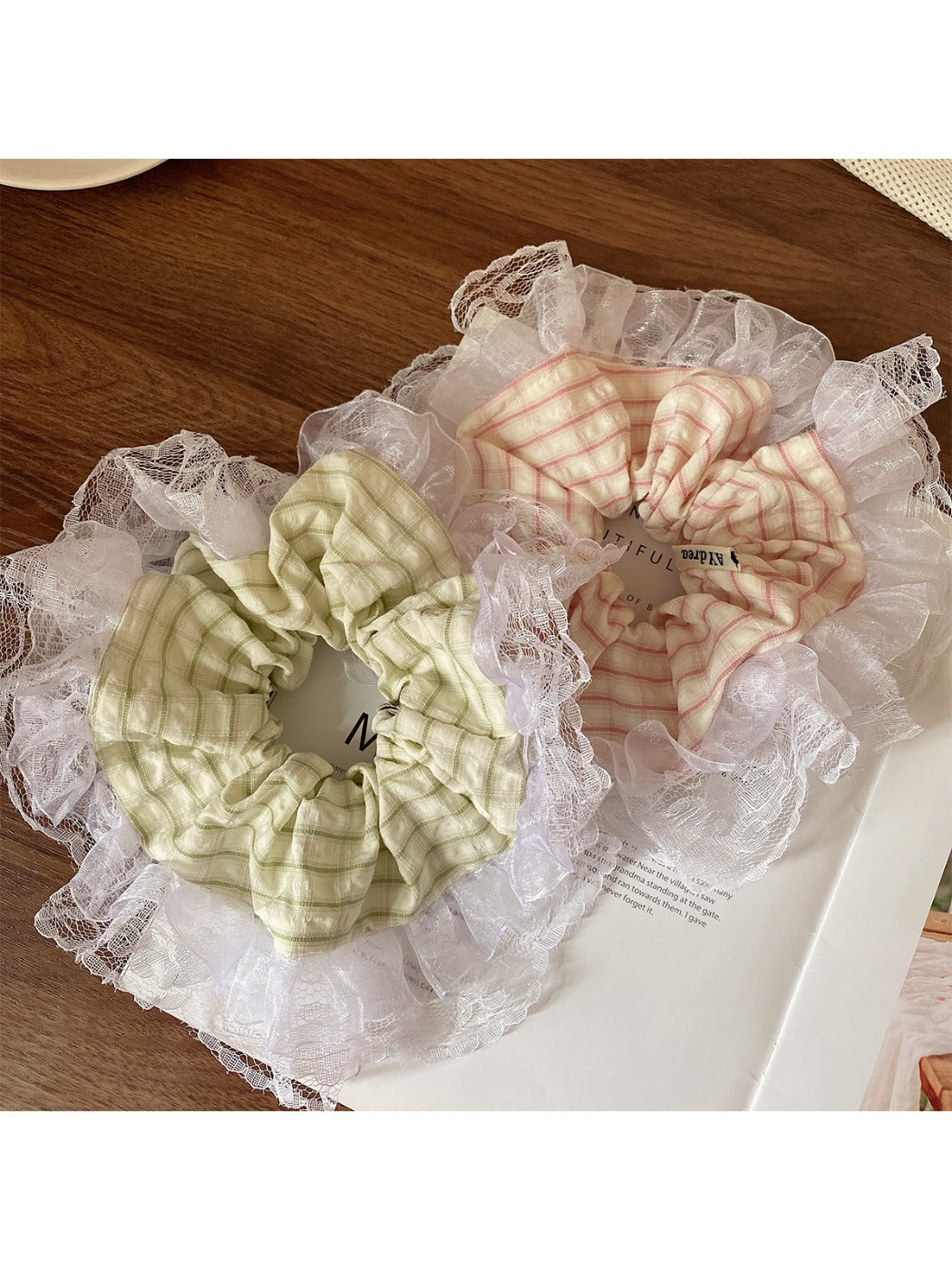Gifty - Macaron Pastel Lace Trimmed Scrunchies