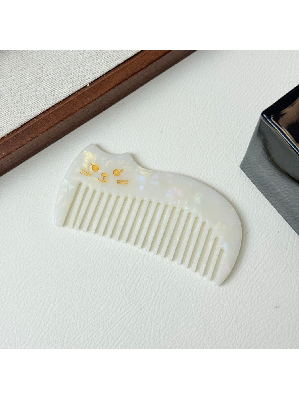 Camerow - Cute Cartoon Cat Comb