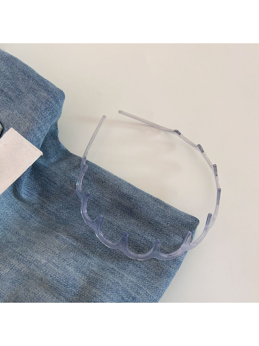 Gifty - Minimalist Solid Color Wavy Headband