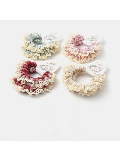 Gifty - Preppy Plaid Lace Scrunchie Set