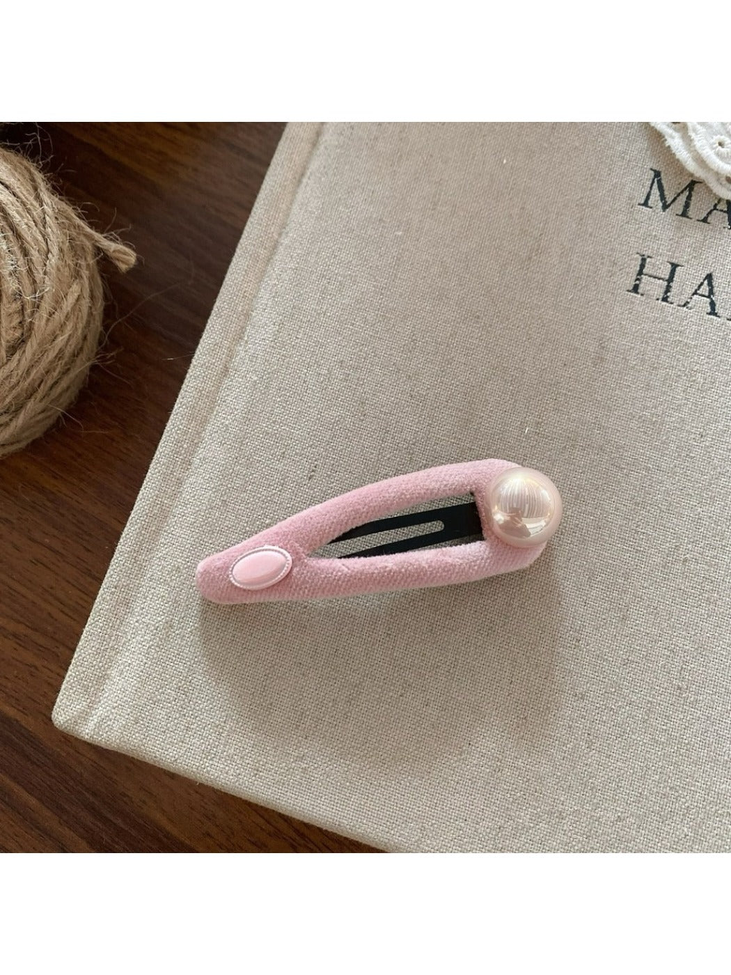Beau - Cute Geometric-Shape Hair Clips