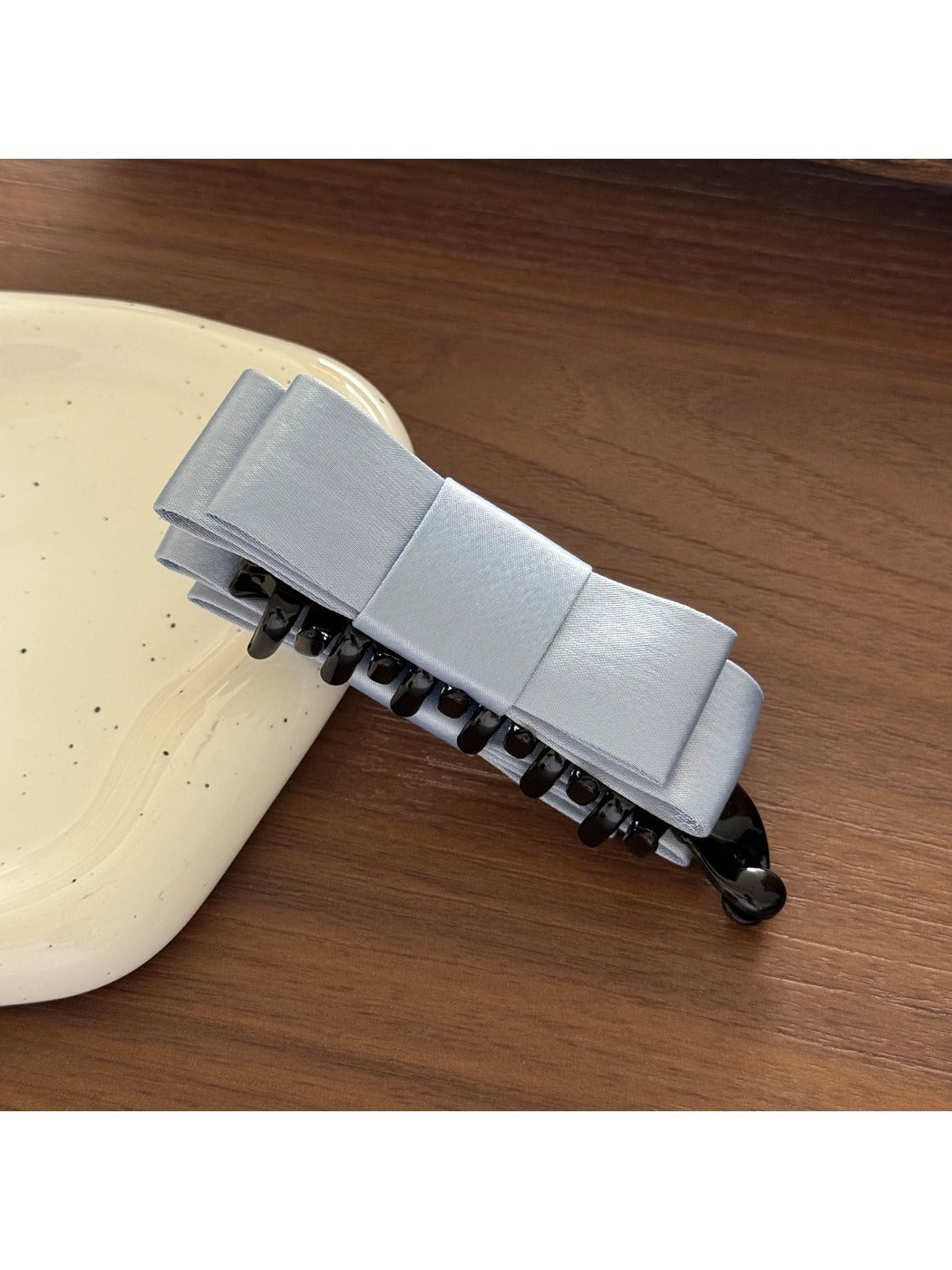 Beau - Sleek Bow Design Plastic Banana Clip
