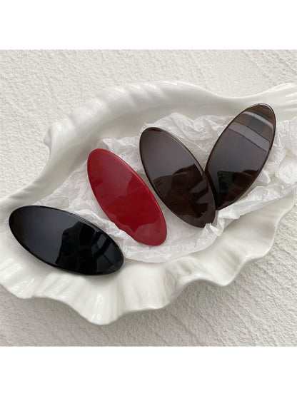 Beau - Minimalist Oval Hair Clip