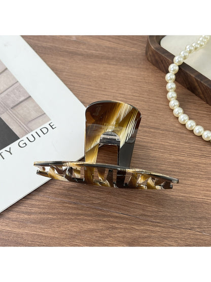 Beau - Retro Chunky Flat Bar Claw Clip