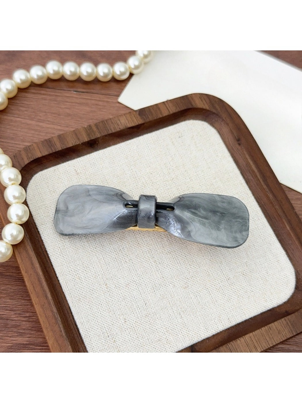 Beau - Cute Acetate Bow Hair Clip
