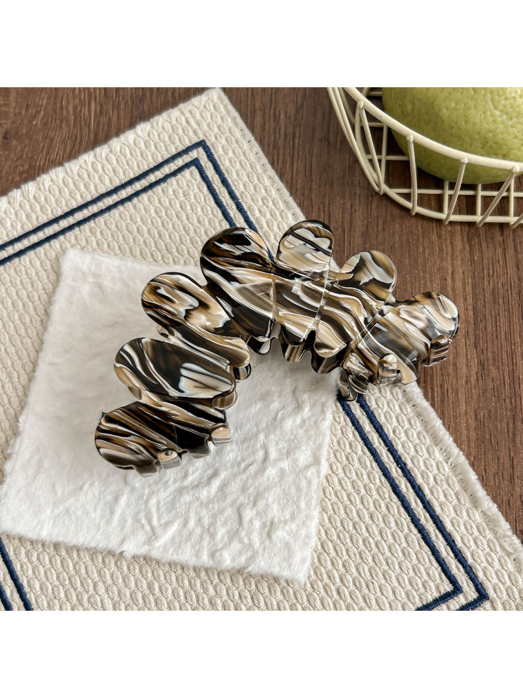 Beau - Elegant Petal Shaped Hair Claw Clip