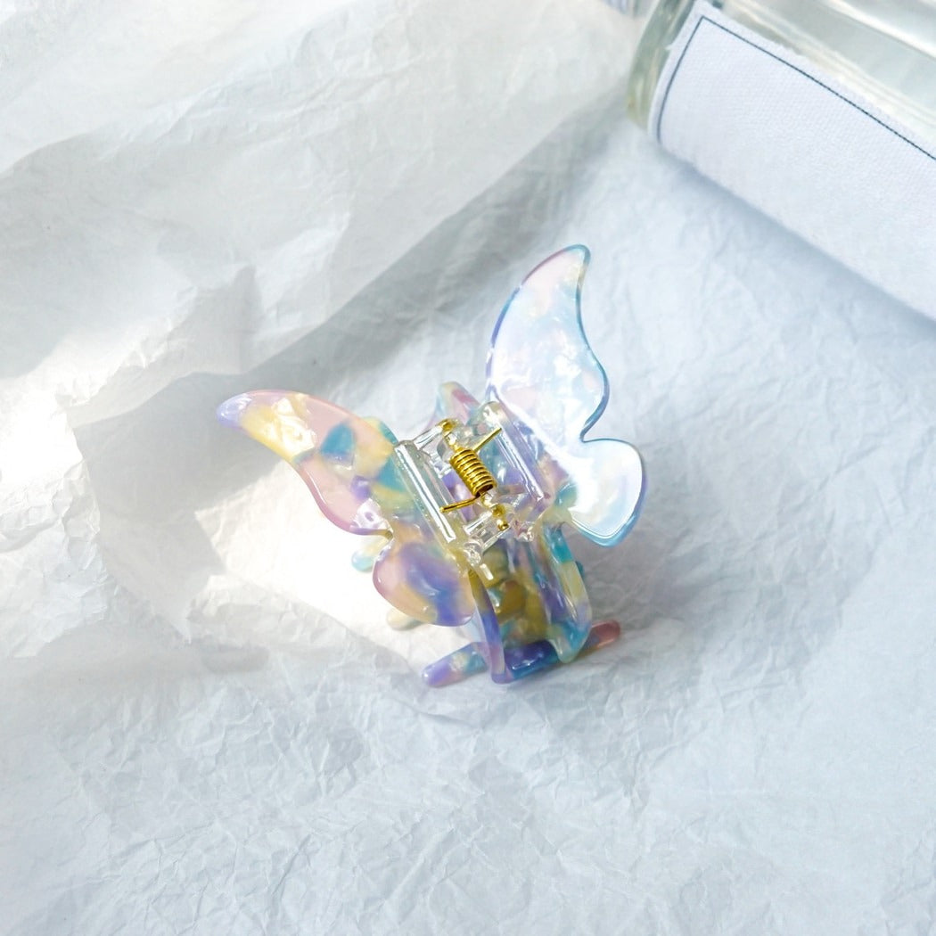 Beau - Simple Butterfly Shaped Claw Clip
