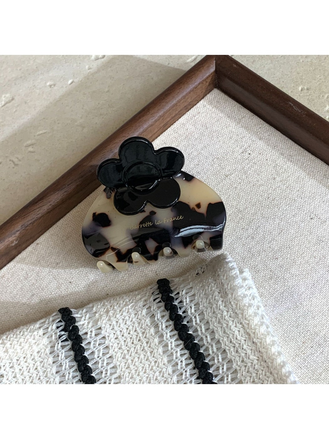 Beau - Stylish Acetate Flower Pattern Hair Clip