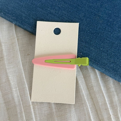 Beau - Cute Triangle No Crease Side Hair Clip
