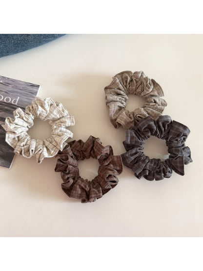Gifty - Simple Checkered Fabric Scrunchie