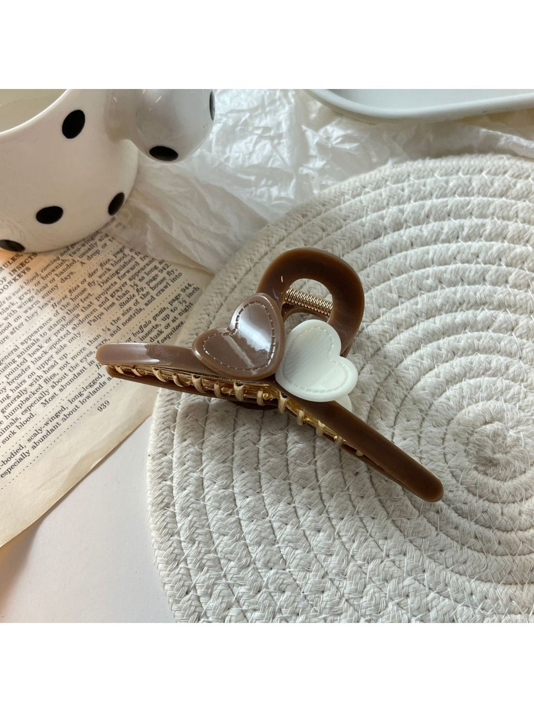 Beau - Dainty Interlocking Hearts Hair Claw Clip