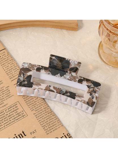 Beau - Elegant Openwork Floral Square Claw Clip