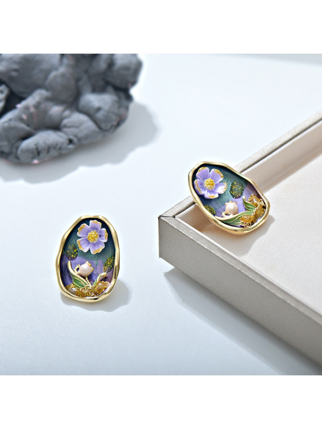 Earedge - Sweet Oil Painting-Inspired Stud Earrings