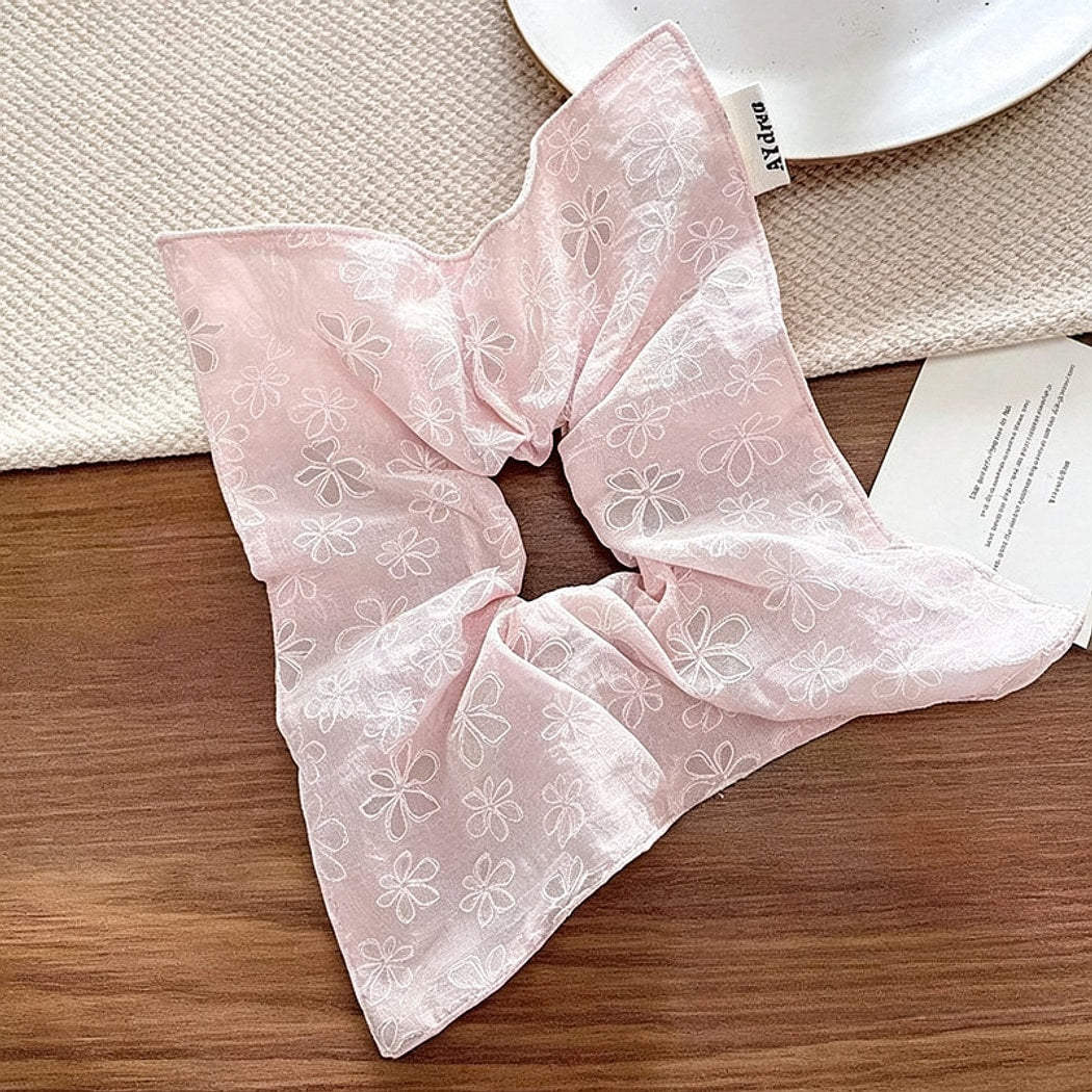 Gifty - Floral Embroidered Fabric Scrunchie