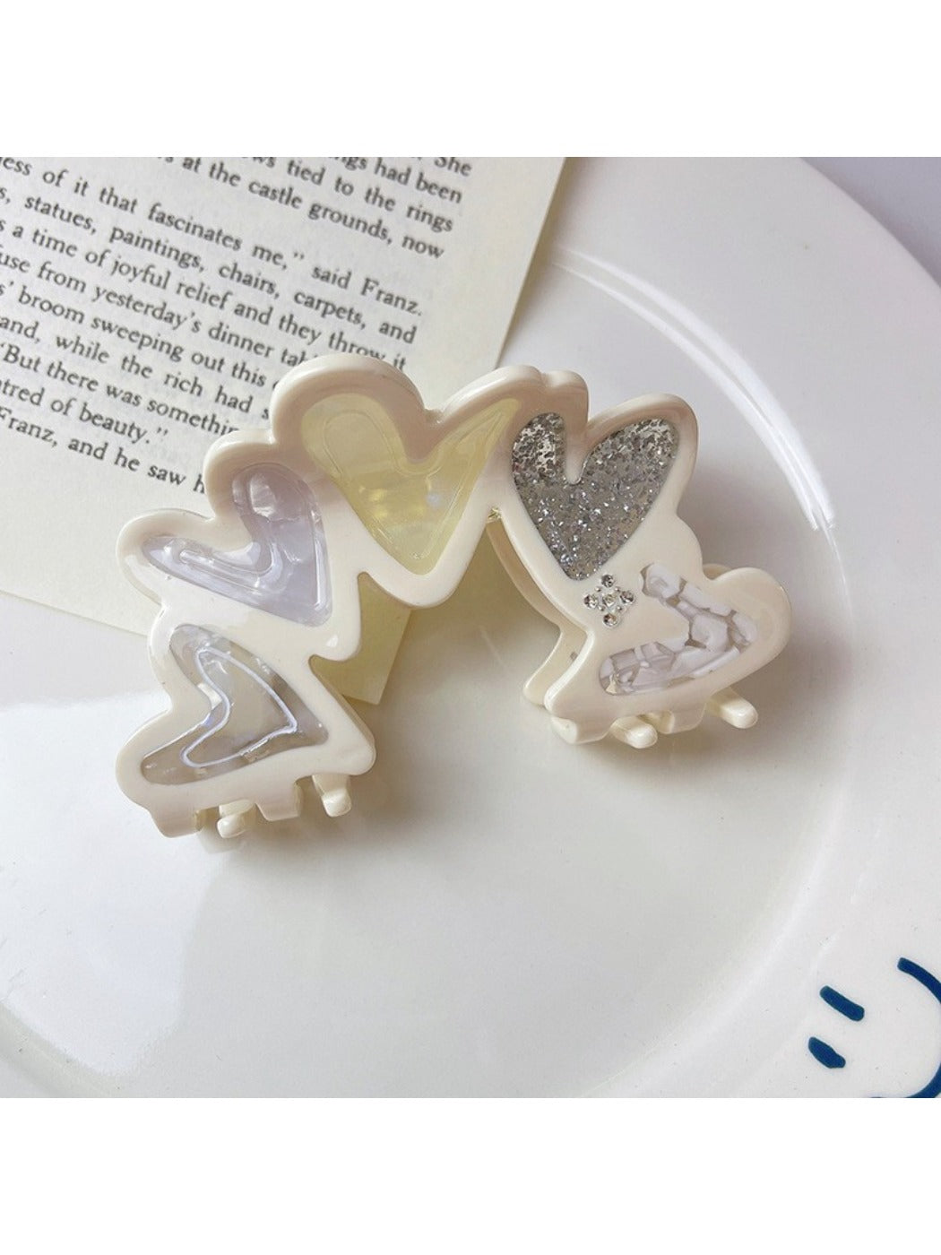 Beau - Love Flower Shaped Acetate Hair Clip