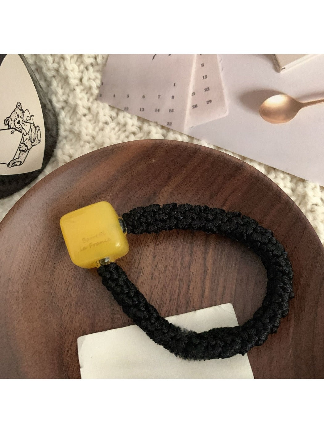 Gifty - Stylish Square Hair Tie