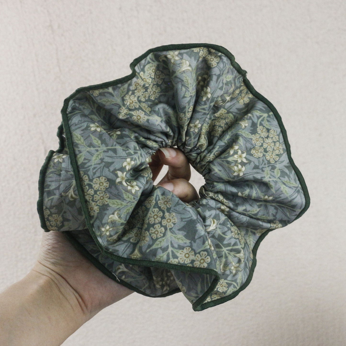 复古碎花双层荷叶边大肠发圈温柔森系布艺发绳气质碎花女发饰混批