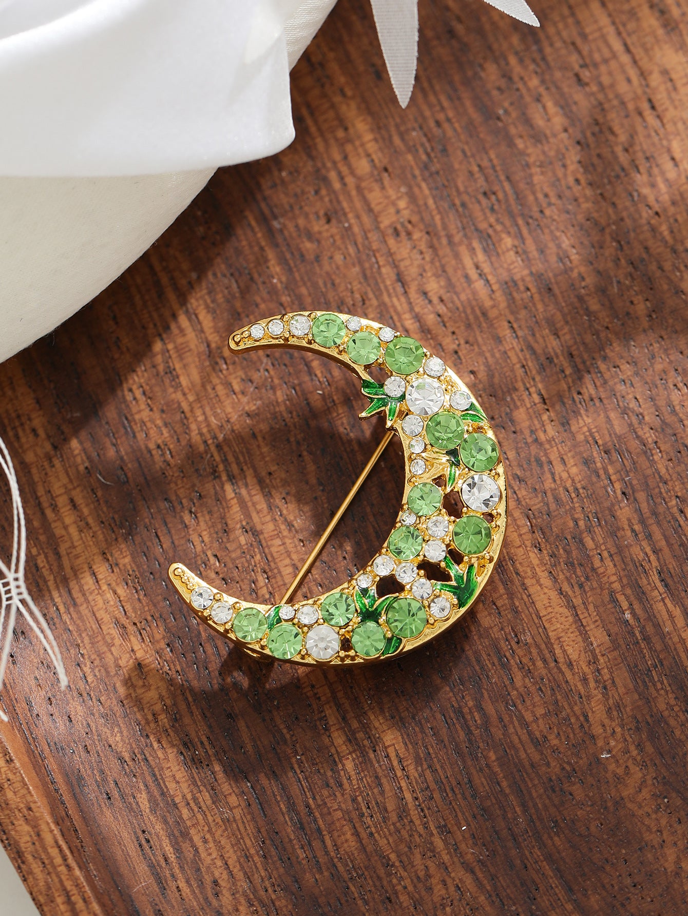 Brovia - Crescent Moon Clustered Detail Brooch