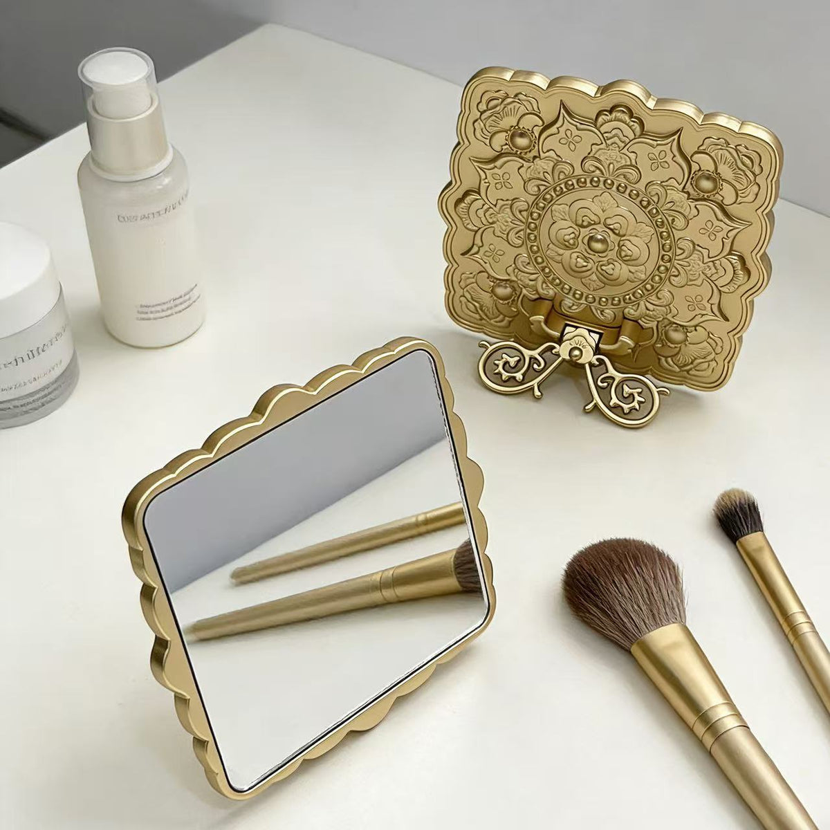 新款方形台镜台式化妆镜便携小镜子金属随身补妆镜便携梳妆镜定制