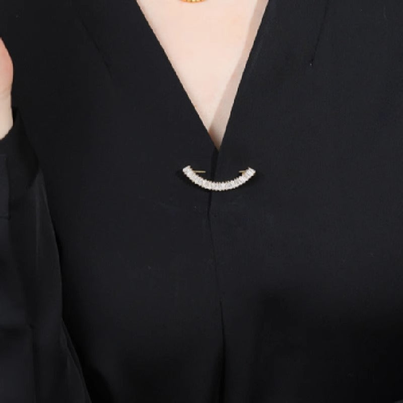 阳光微笑胸针高档女胸花设计感小众款珍珠毛衣别针西装精致大徽章