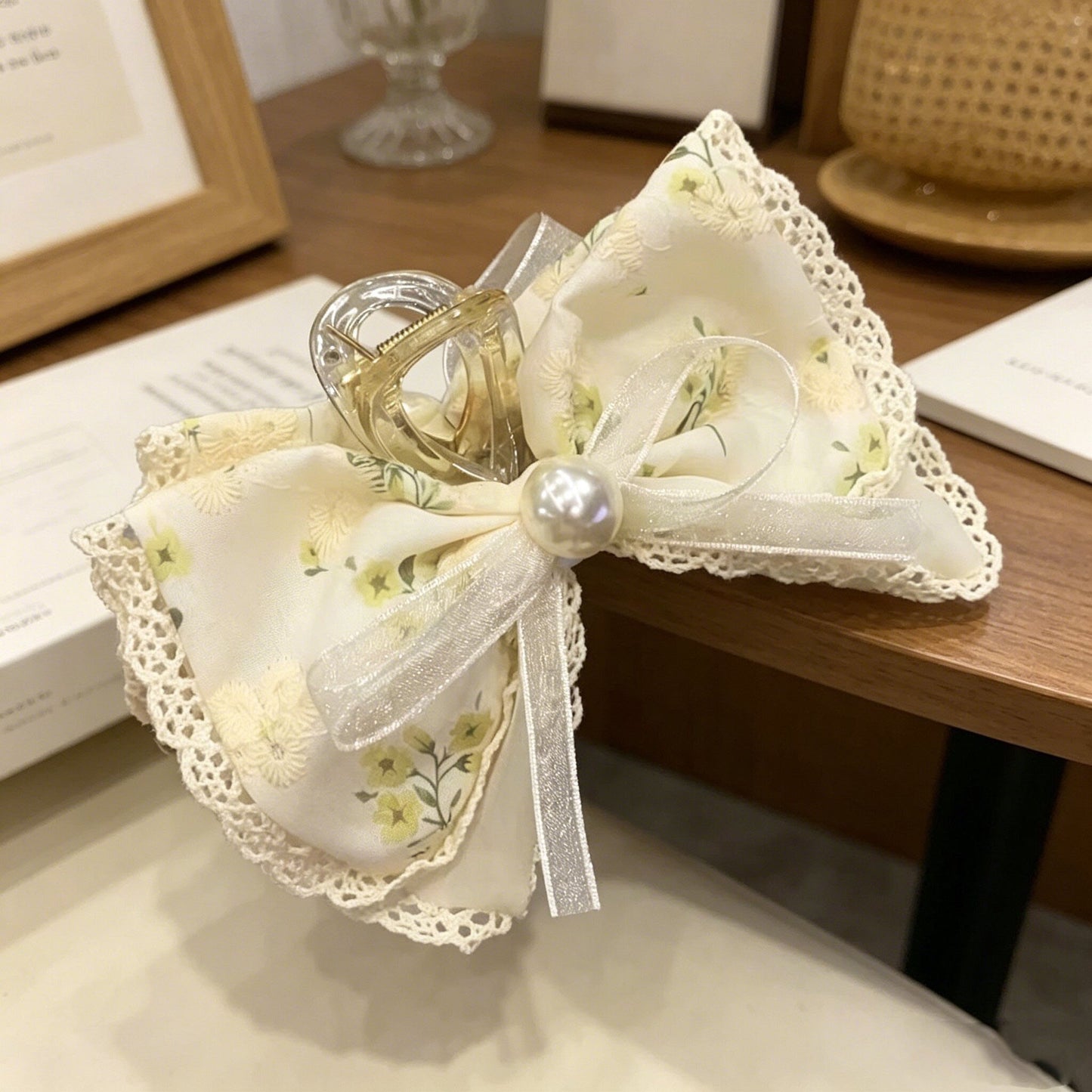 韩系布艺蝴蝶结抓夹女蕾丝花边后脑勺盘发鲨鱼夹子超仙高级感发卡