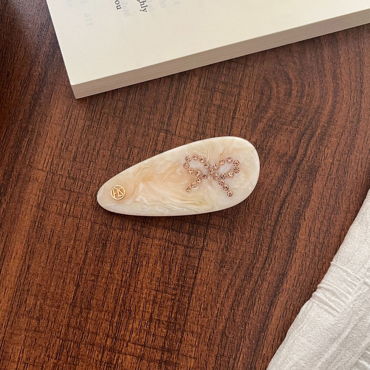 韩式镶钻醋酸发夹蝴蝶结优雅气质侧边夹高级感精致刘海夹发饰女