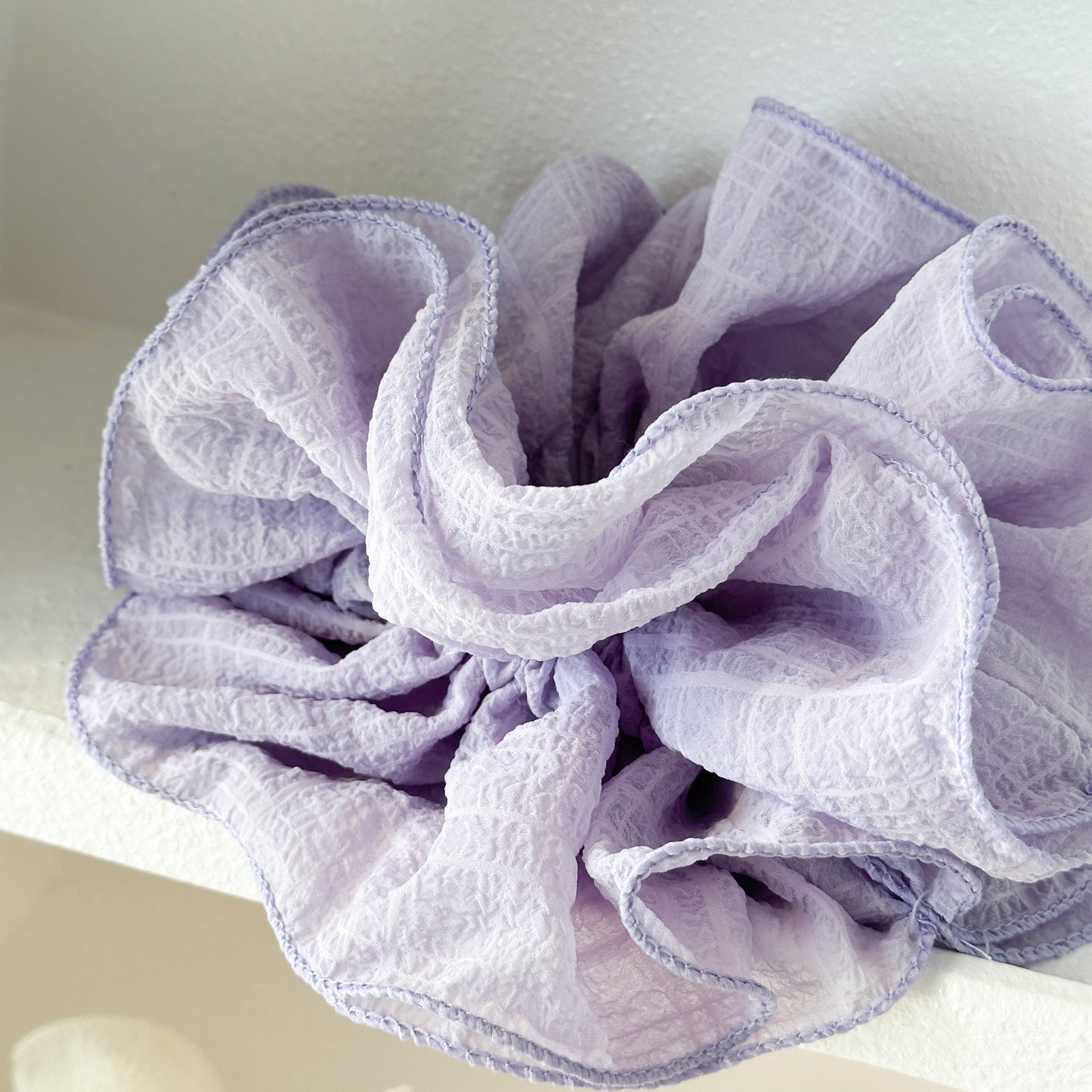 GIFTY - Solid Color Ruffled Scrunchie (4-Layer Design)