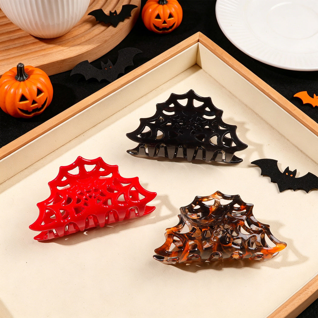 Halloween spiderweb hair claw construction detail