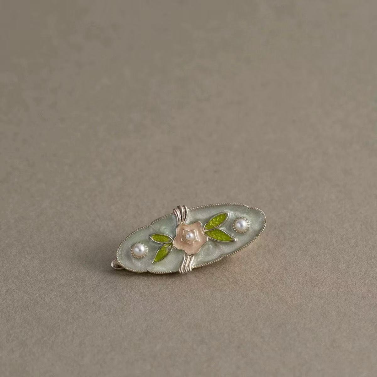 Beau - Green Floral Oval Hair Clip