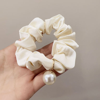 Gifty - Satin Pearl-Embellished Scrunchie