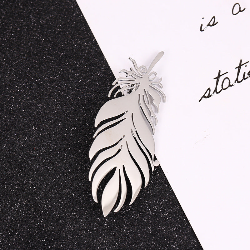 Brovia - Feather Openwork Silhouette Brooch