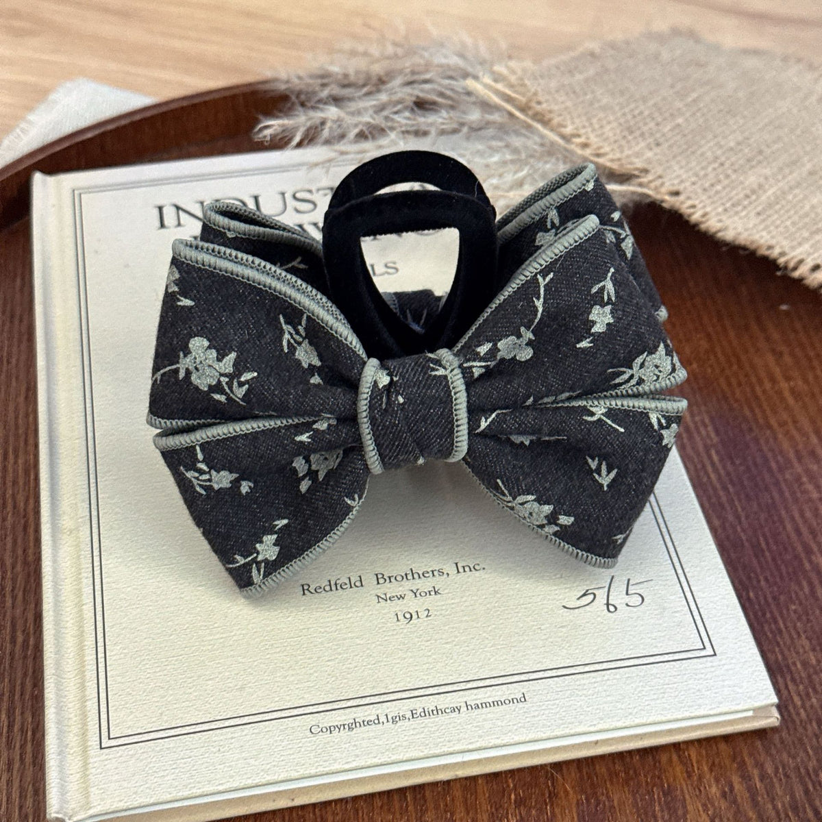 韩系秋冬高级感植绒抓夹绒布碎花蝴蝶结发夹后脑勺气质盘发抓头饰