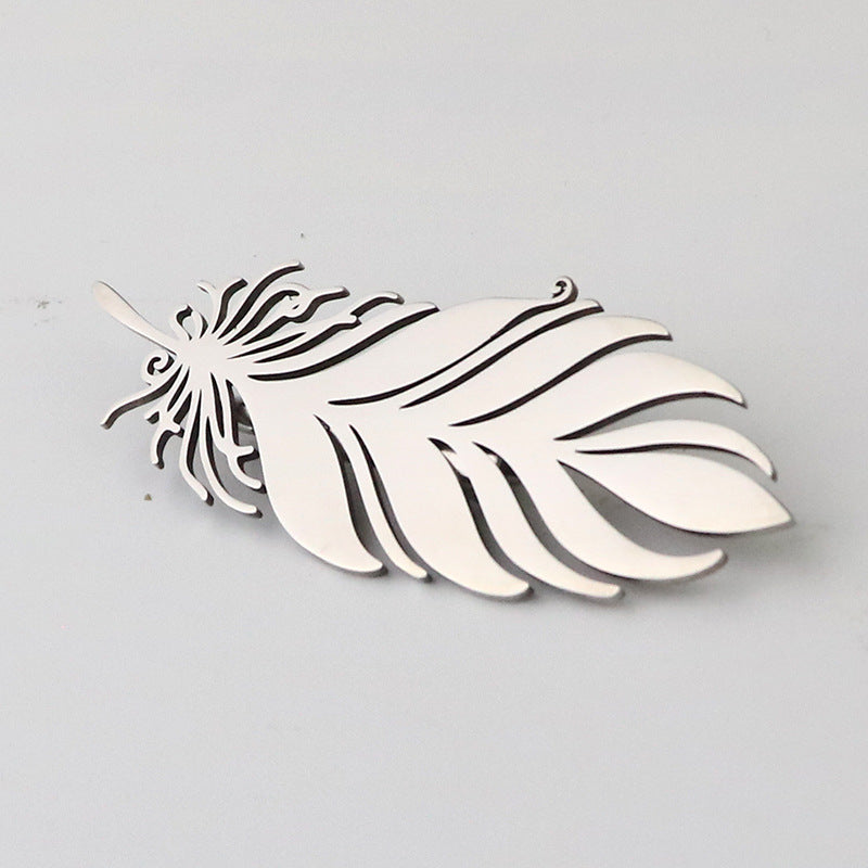 Brovia - Feather Openwork Silhouette Brooch
