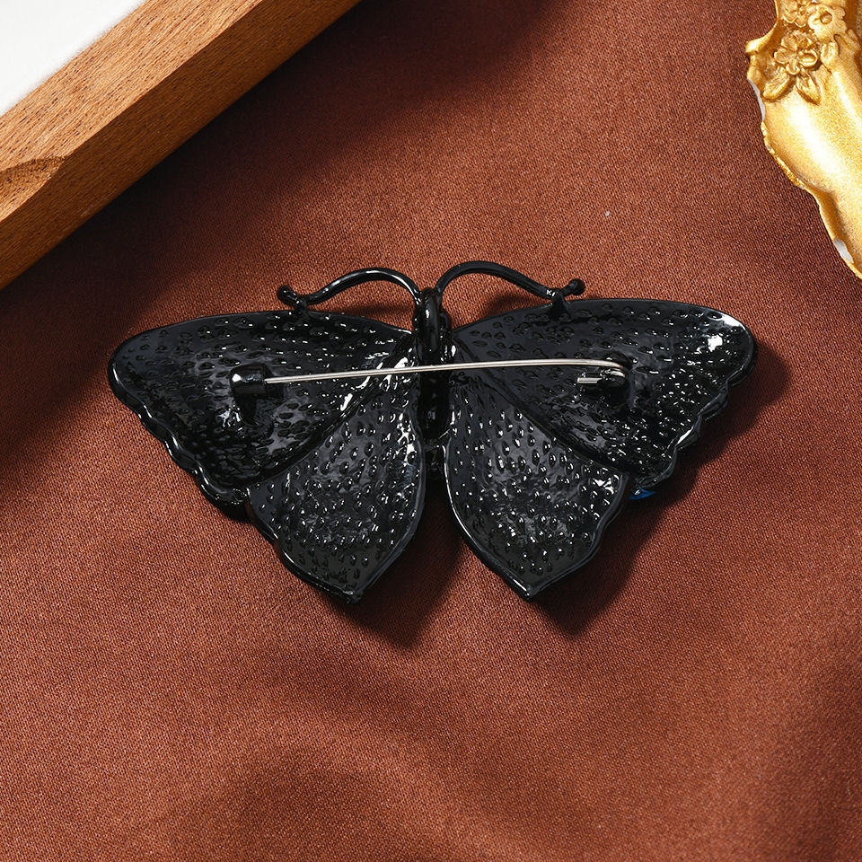 Brovia - Butterfly Dotted Wing Brooch