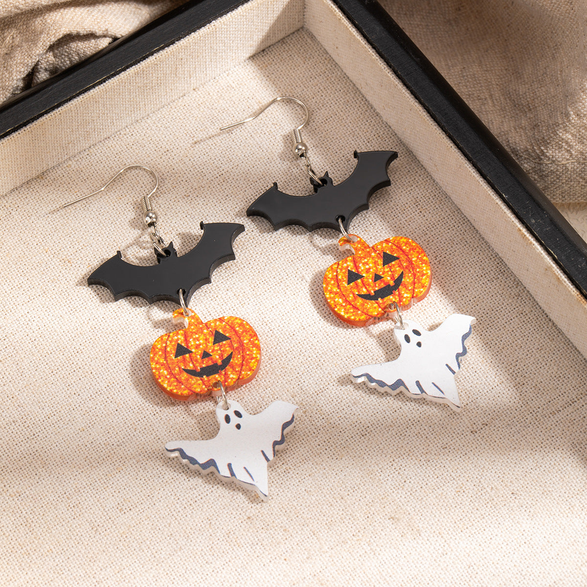 Earedge - Halloween Spooky Motif Drop Earrings