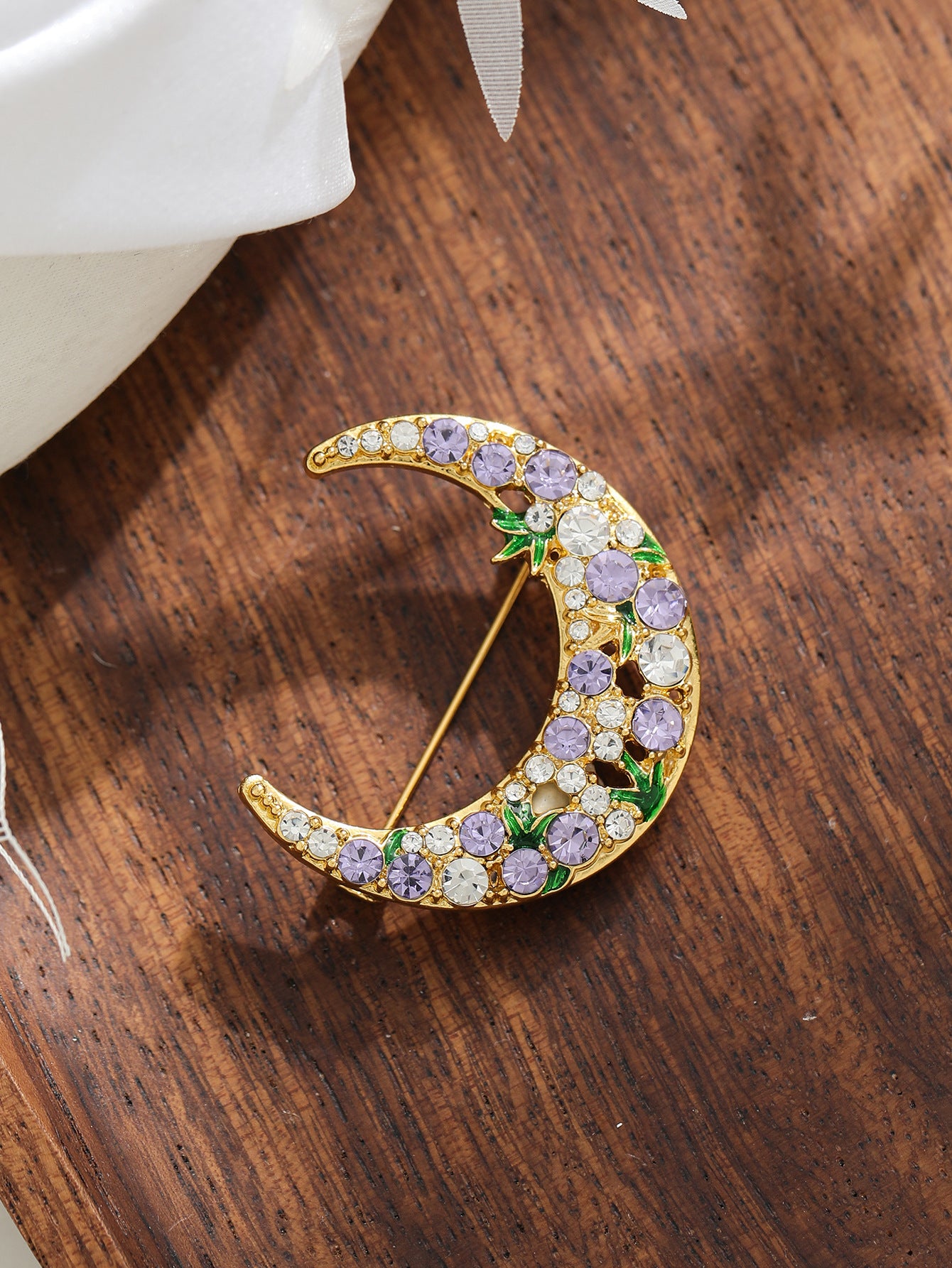Brovia - Crescent Moon Clustered Detail Brooch