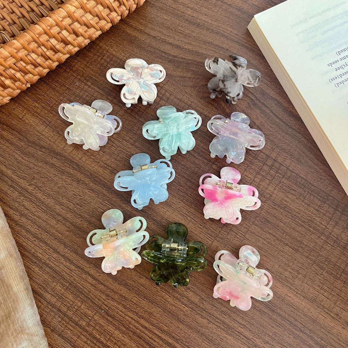 韩式花朵醋酸发夹高级感精致抓夹清新百搭刘海夹后脑勺发饰头饰女