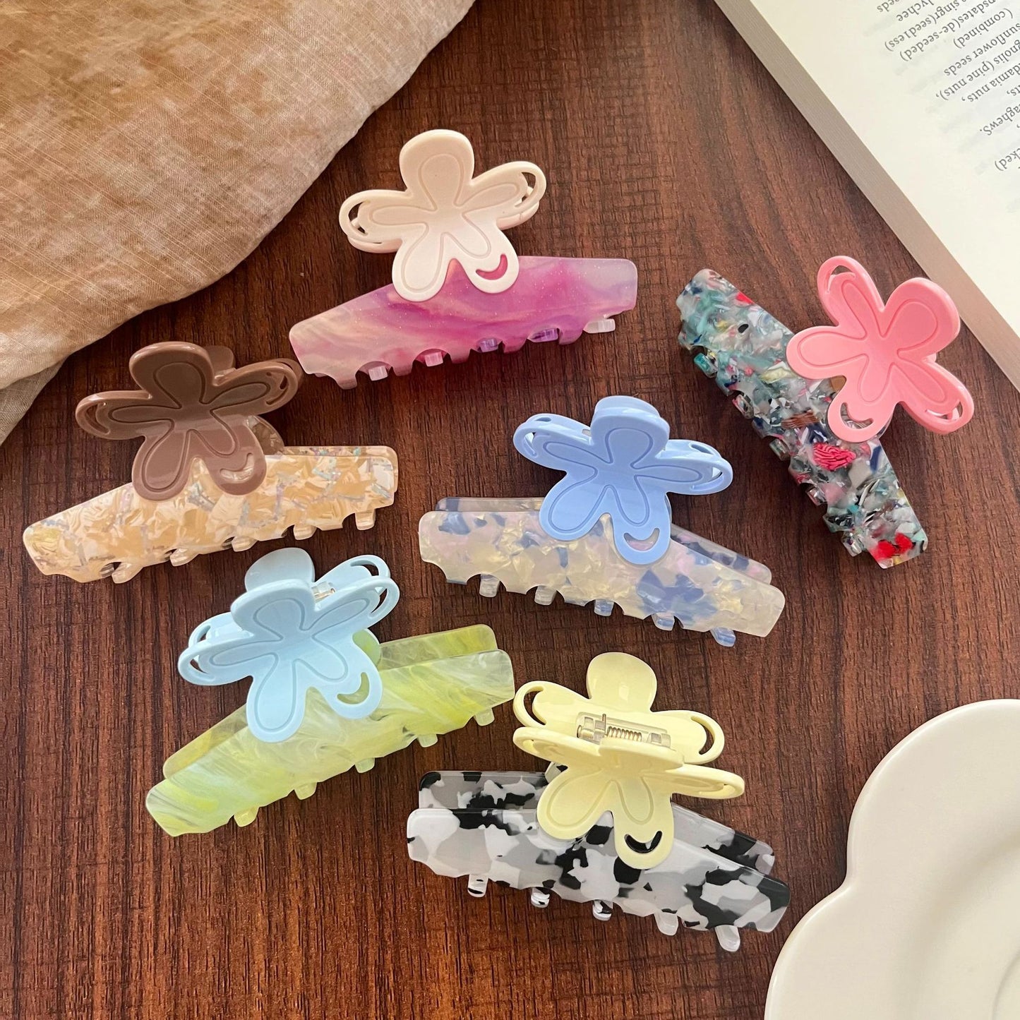 韩版精致花朵亚克力发夹夏日清新高级感抓夹后脑勺扎发夹子发饰女