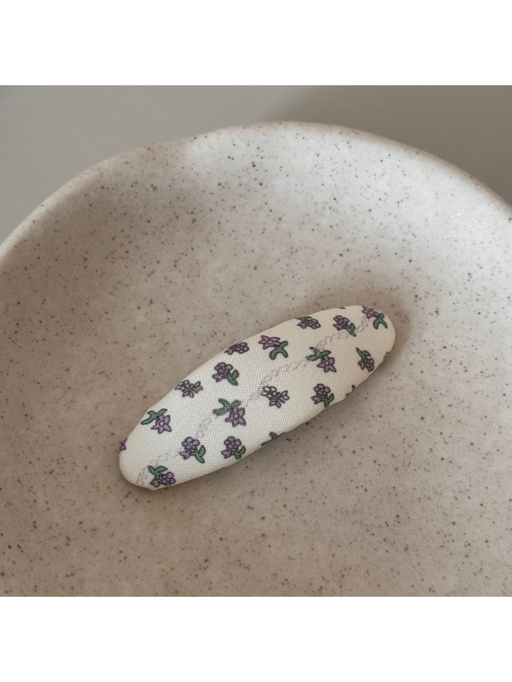 Beau - Irregular Oval Pattern Hair Clip