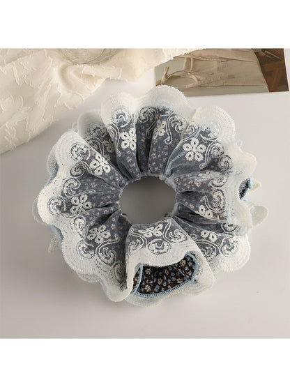 Gifty vintage double layer printed scrunchie styled in a ponytail on a model